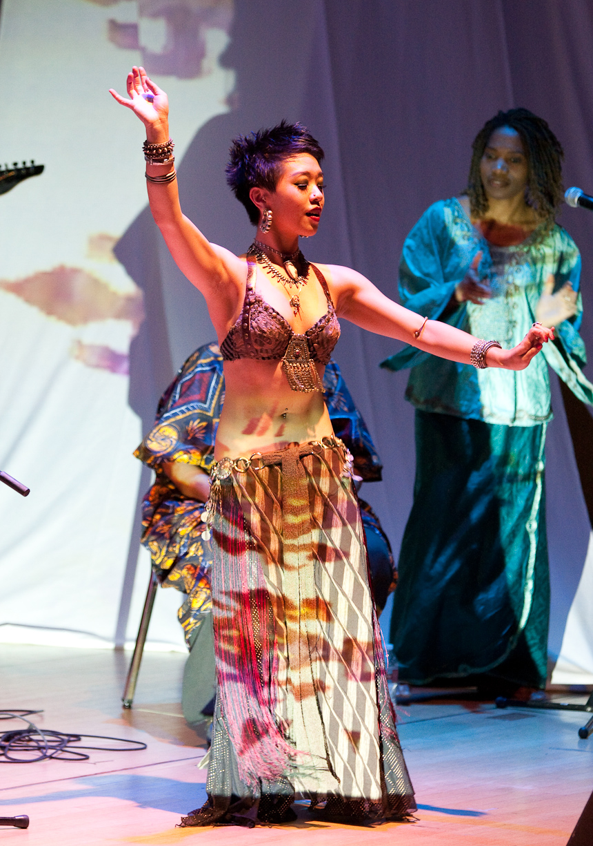 Melani Mandjou And Avotcja 1277269735