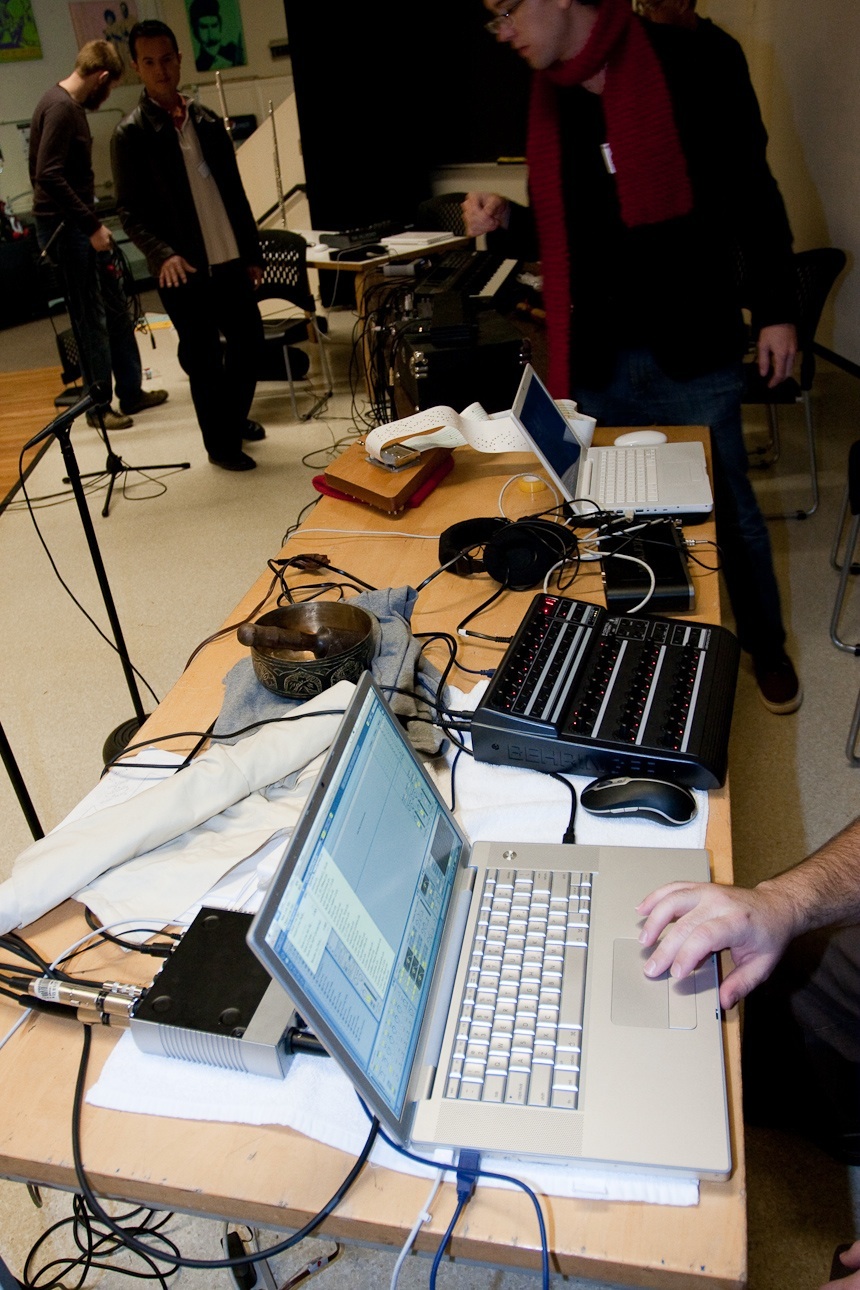 Workstation 1277269738