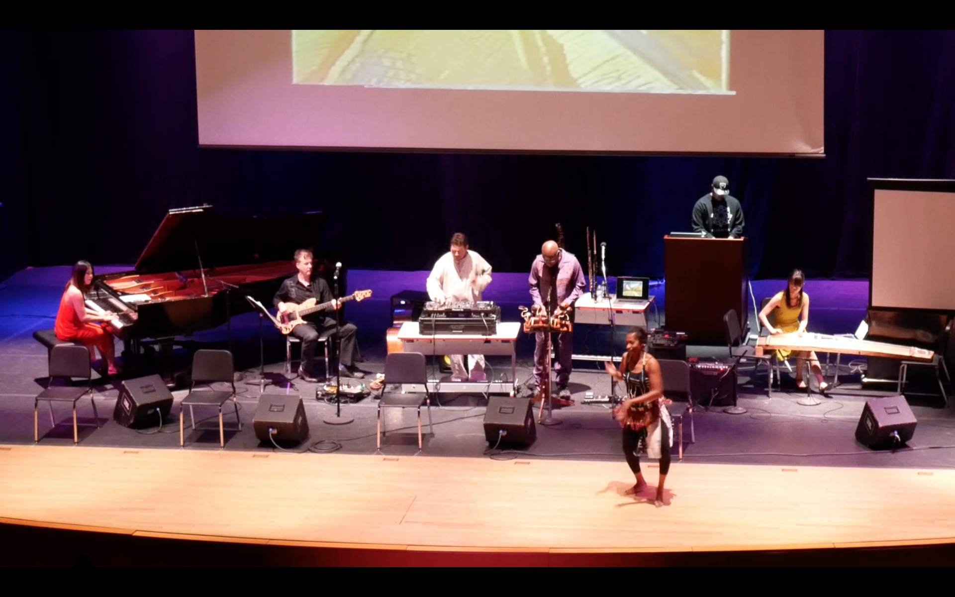 5d32defdae8cf 55 00 Am